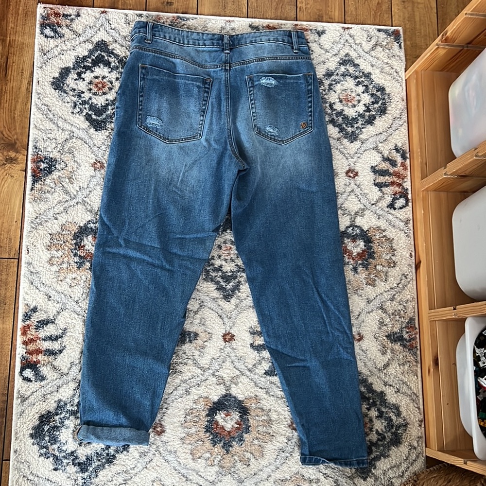 Jeans - Picture 3 of 3